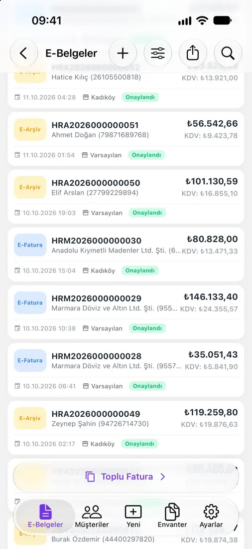 EksenGOLD mobil uygulamasında fatura listesi: onaylanmış e-Fatura ve e-Arşiv faturaları